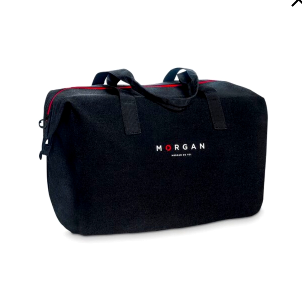 beautiful bag for a getaway brand new